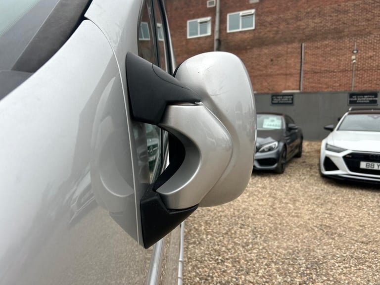 2013 Vauxhall Vivaro 2.0 2900 CDTi Sportive FWD L3 4dr PANEL VAN Diesel Manual