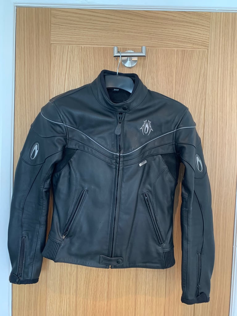 Fully armoured Ladies motorcycle jacket 