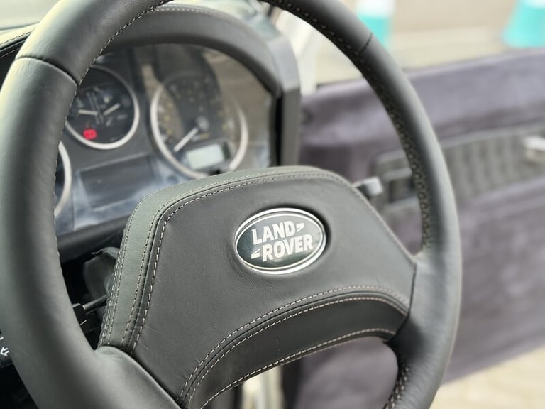 2010 Land Rover Defender Hard Top TDCi PANEL VAN DIESEL Manual