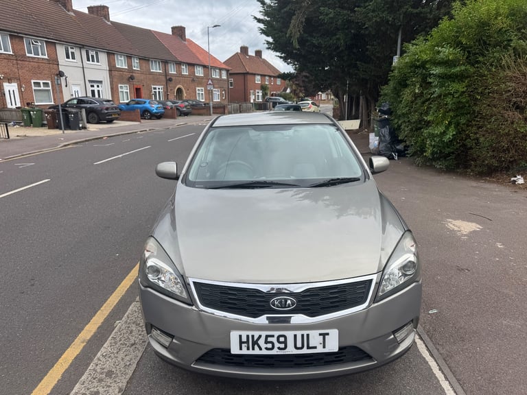 2010 Kia ceed 1.6 petrol manual ulez free 7 months mot