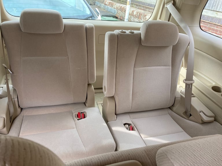 2010 Toyota Alphard 240X 2.4 petrol auto Very Low miles! 8 seater AA BIMTA