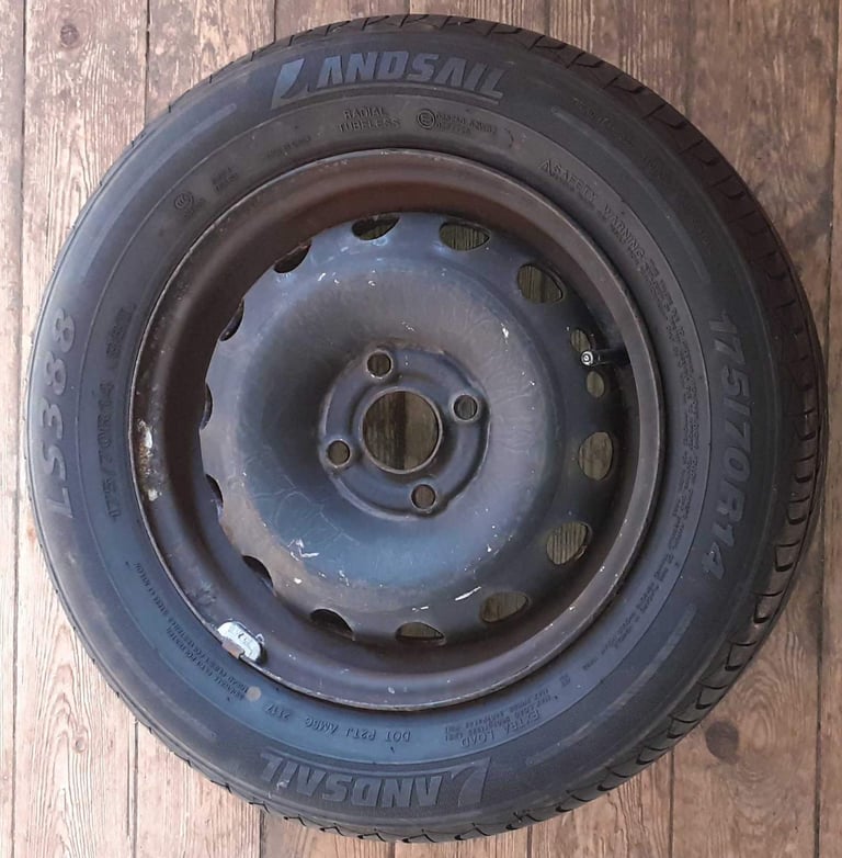 Pair of 175/70 R14 tyres, as New, with wheels. Suit Combo Corsa Adam Meriva etc