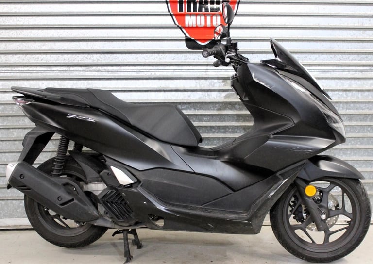 2025 25 HONDA WW 125 A-P PCX PCX125 MATT BLACK SCOOTER HPI CLEAR TRADE SALE 1K