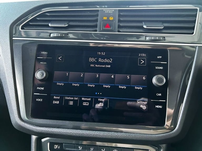 2019 Volkswagen Tiguan 1.5 TSI EVO SE SUV 5dr Petrol Manual Euro 6 (s/s) (130 ps) 2 FORMER OWNERS...