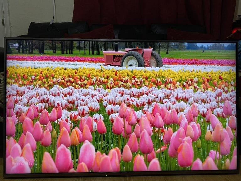 Cello 32 inch Smart Android TV with Freeview Play