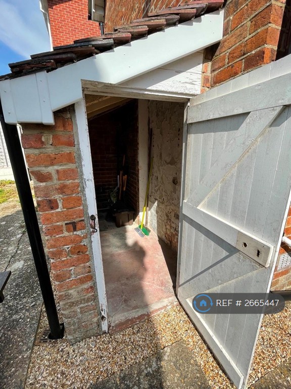 4 bedroom house in Melville Road, Bournemouth, BH9 (4 bed) (#2665447)