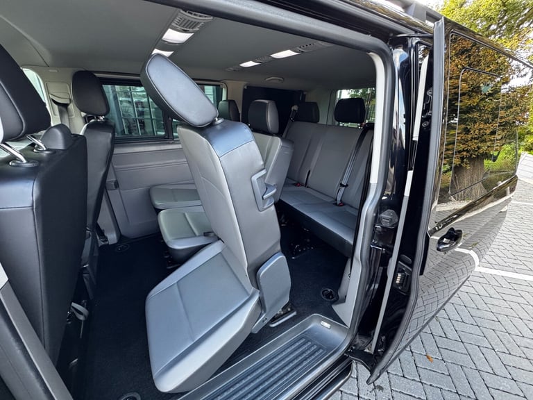 2020 Volkswagen Transporter Shuttle 2.0 TDI 150PS SE Minibus DSG MPV Diesel Automatic