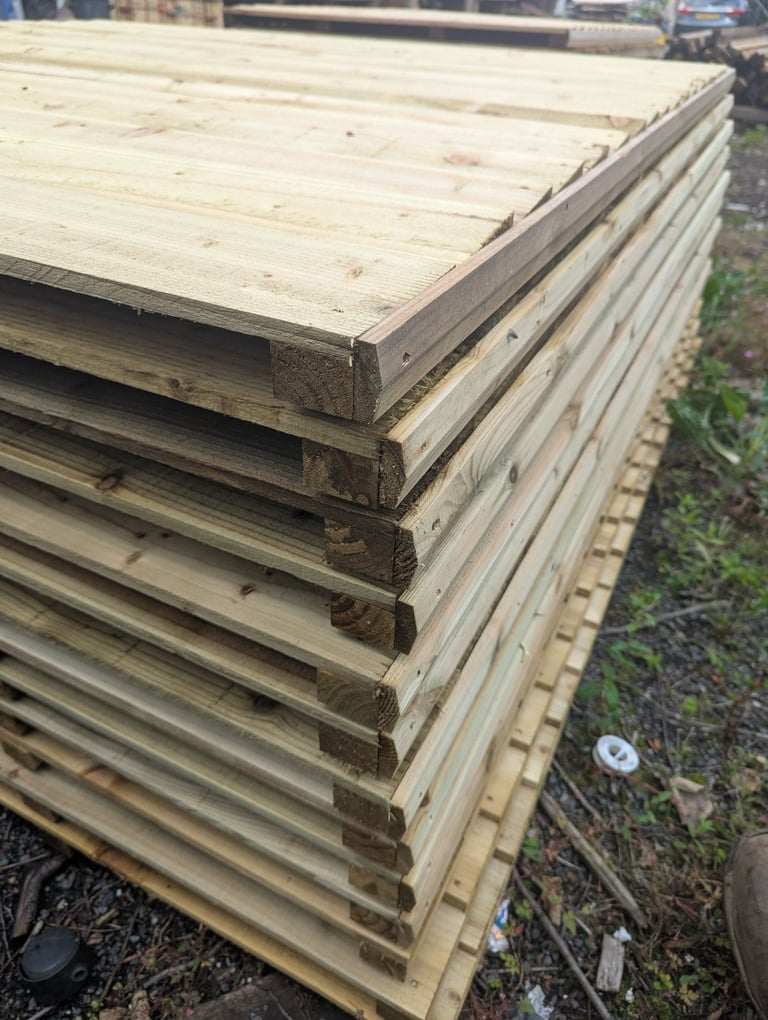 6x6 Heavy duty Tanilised feather edged panels. (More sizes available)