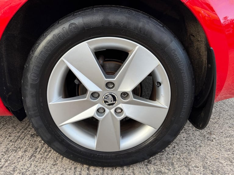 2016 Skoda Octavia 1.6 TDI SE DSG Euro 6 (s/s) 5dr HATCHBACK Diesel Automatic