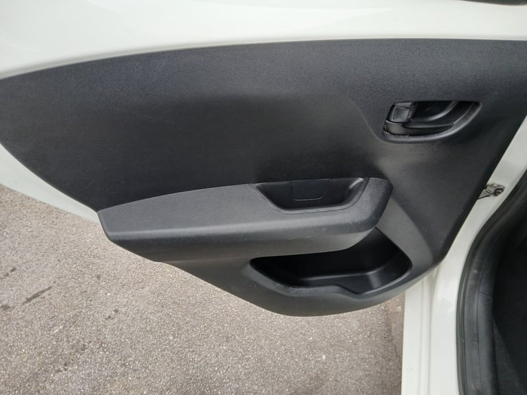 2014 Citroen C1 1.0 VTi Feel 5dr HATCHBACK Petrol Manual