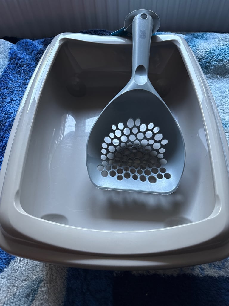 image for New Litter tray with scoop