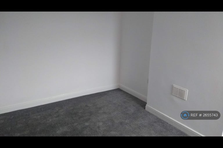 3 bedroom house in Ragdale Road, Nottingham, NG6 (3 bed) (#2655743)