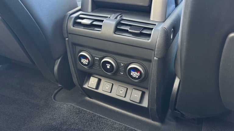 2021 Land Rover Defender 5.0 P525 V8 Carpathian Edition 90 3dr Auto ESTATE PETROL Automatic