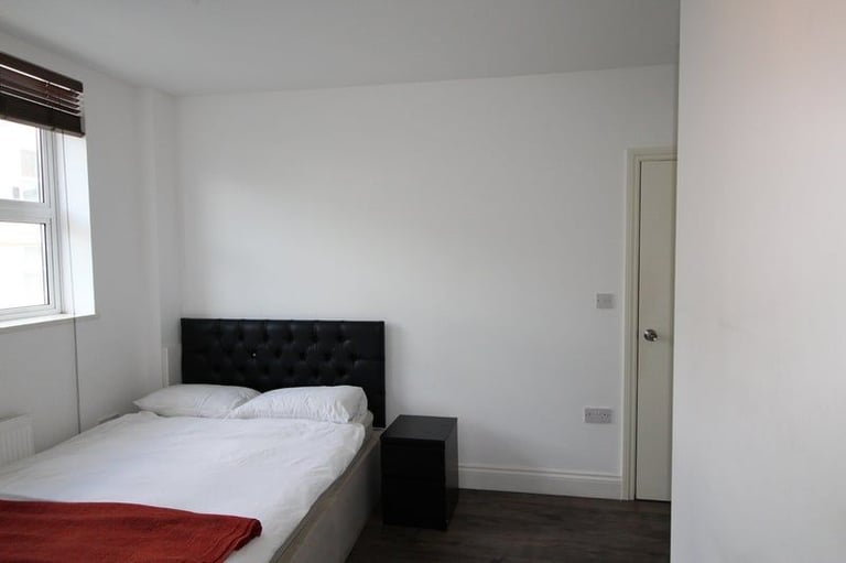 ☀️ Shared Room ✅ Furnished Space