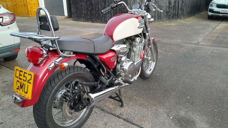 Triumph, THUNDERBIRD, 2002, 885 (cc)