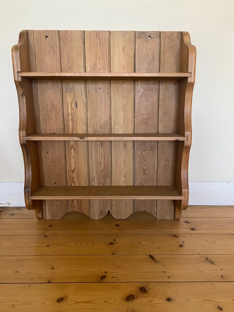 image for +++ SOLID WOODEN BOOKCASE +++