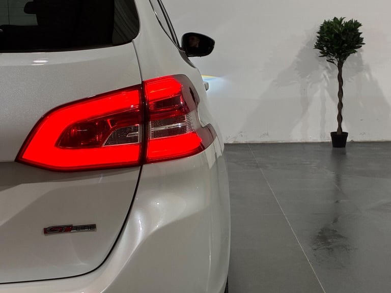 2017 Peugeot 308 1.6 BlueHDi 120 GT Line 5dr EAT6 ESTATE DIESEL Automatic