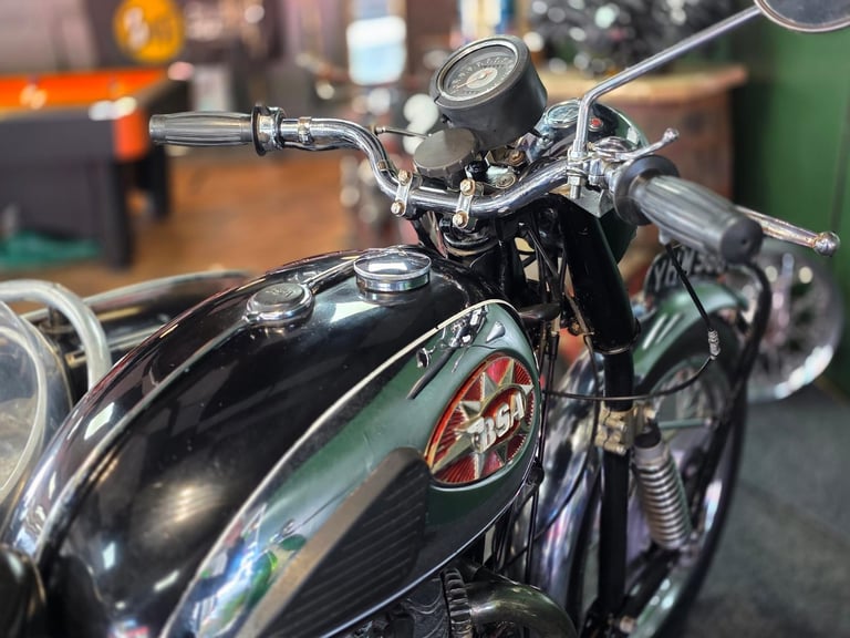 1969 BSA THUNDERBOLT 650 GARRARD WATSONIAN SIDECAR BARN FIND