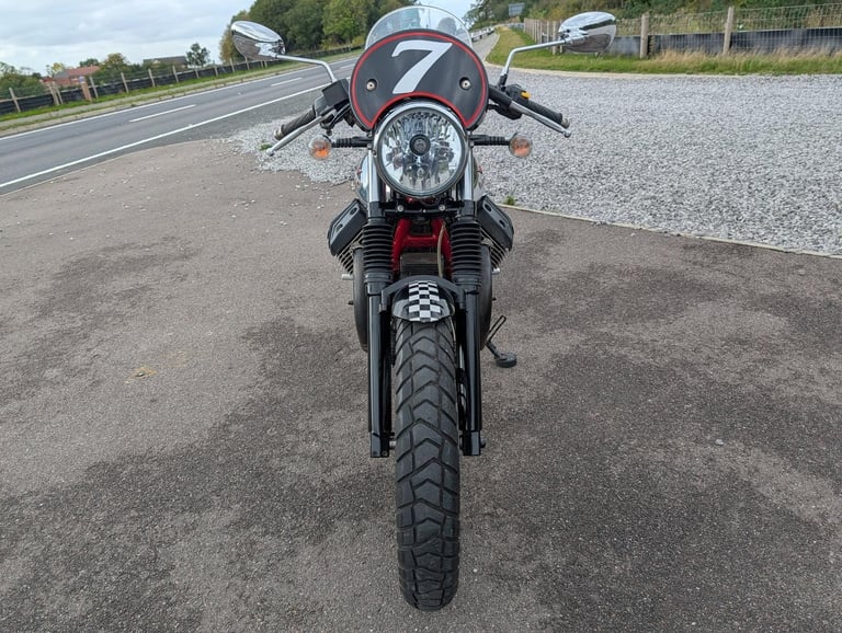 2014 MOTO GUZZI V7 RACER