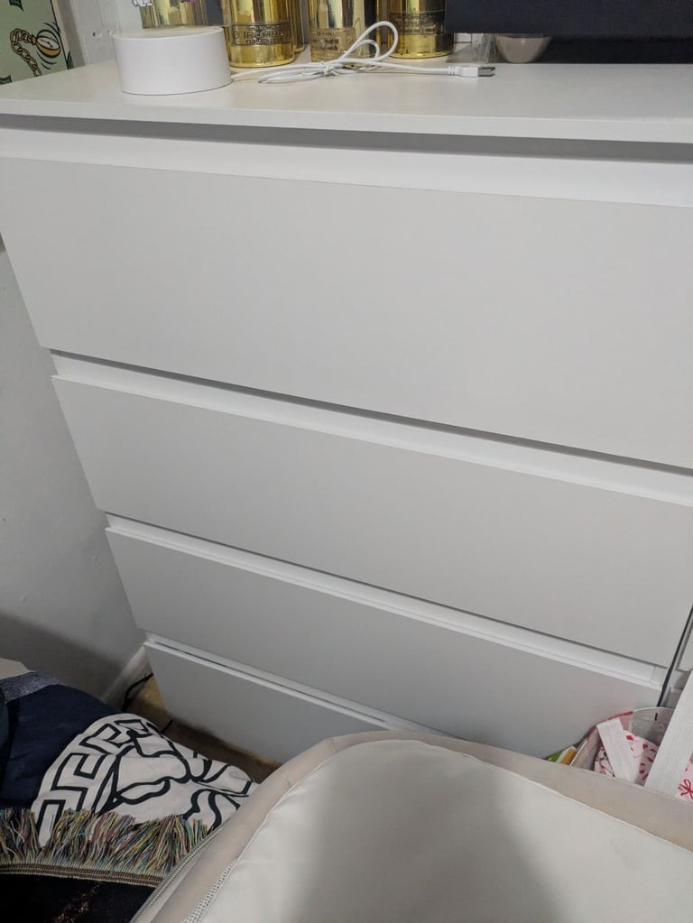 Brand new 4 draw unit