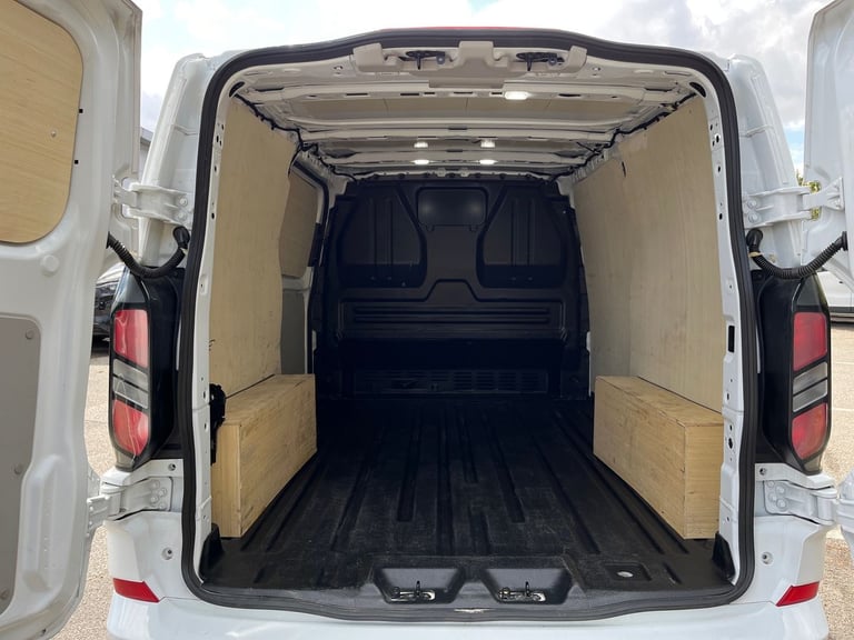 2024 Ford Transit Custom 2.0 EcoBlue 136ps H1 Van Limited Van DIESEL Manual