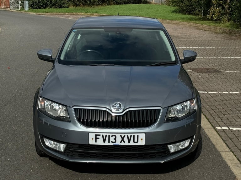 2013 Skoda Octavia 1.6 TDI CR Elegance 5dr DSG HATCHBACK Diesel Automatic