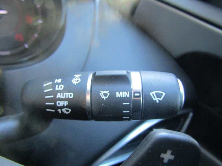  JAGUAR XE 2.0d Prestige AUTOMATIC - 1 OWNER - FSH - £35 TAX - ULEZ COMPLIANT