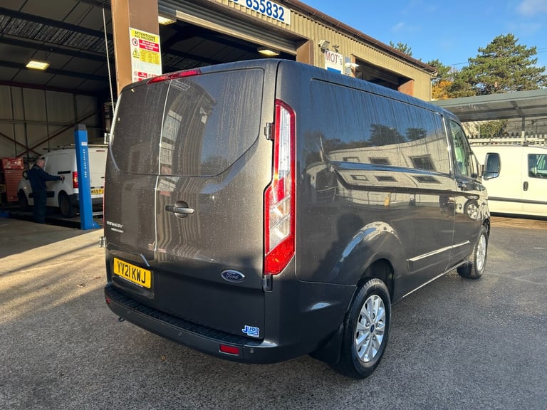 2021 Ford Transit Custom Limited 2.0 EcoBlue 130ps L1 H1 SWB 34,500 miles Grey