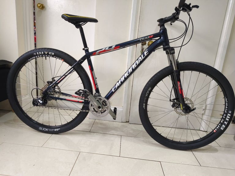 image for Cannondale mens bike 29' wheels 