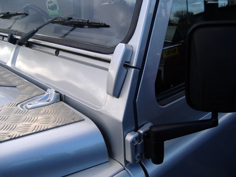 2013 Land Rover Defender 110 2.2 TDCi 110  HIGH CAPACITY PICK UP Manual 4x4 Diesel Manual