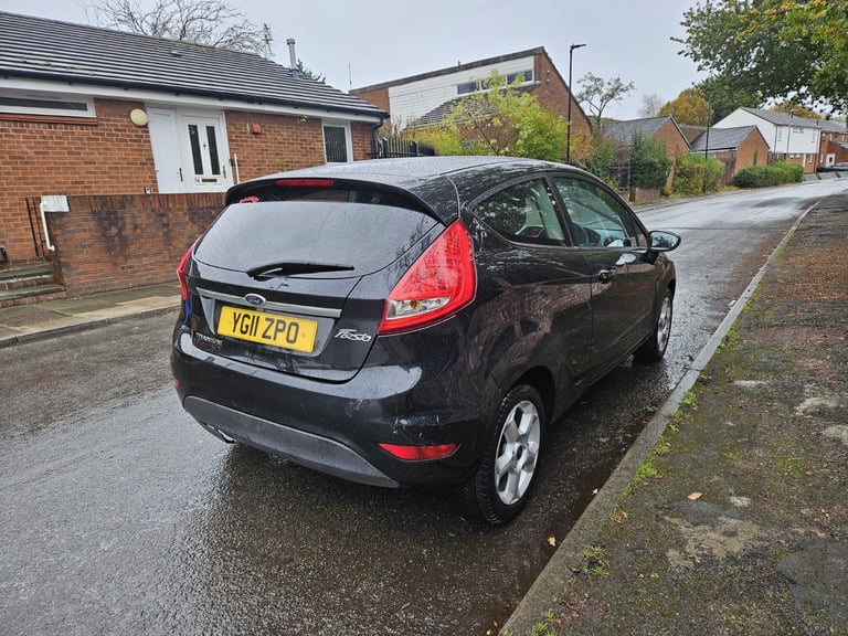 ford fiesta 2011 Edge black 1.2 petrol 