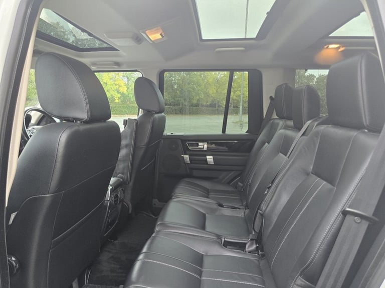 2015 Land Rover Discovery 3.0 SDV6 SE Tech 5dr Auto ESTATE DIESEL Automatic