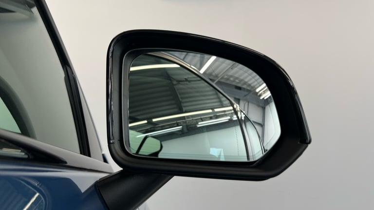 2022 Volvo XC40 2.0 B4P Plus Dark 5dr AWD Auto ESTATE PETROL Automatic