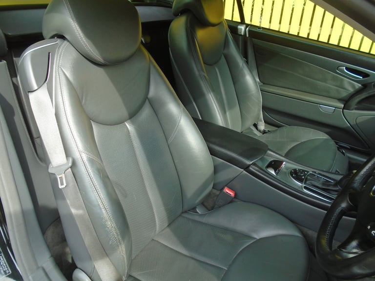2004 Mercedes-Benz SL Class SL 350 2dr Tip Auto Petrol