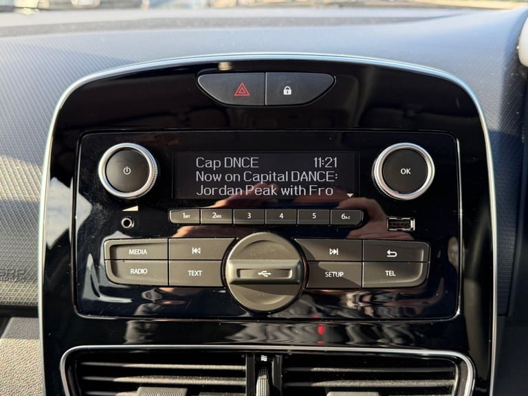 2019 Renault Clio 1.5 dCi Play Hatchback 5dr Diesel Manual Euro 6 (s/s) (90 ps) Hatchback Diesel ...