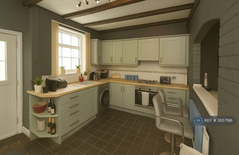 2 bedroom flat in Manchester Road, Bury, BL9 (2 bed) (#2657196)