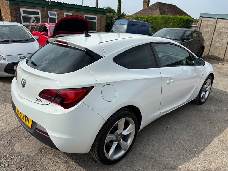 2015 Vauxhall Astra GTC 1.4T 16V 140 Sport 3dr HATCHBACK Petrol Manual