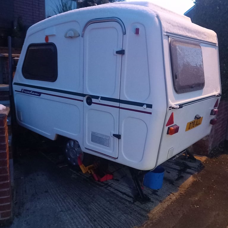 Freedom microlite caravan 