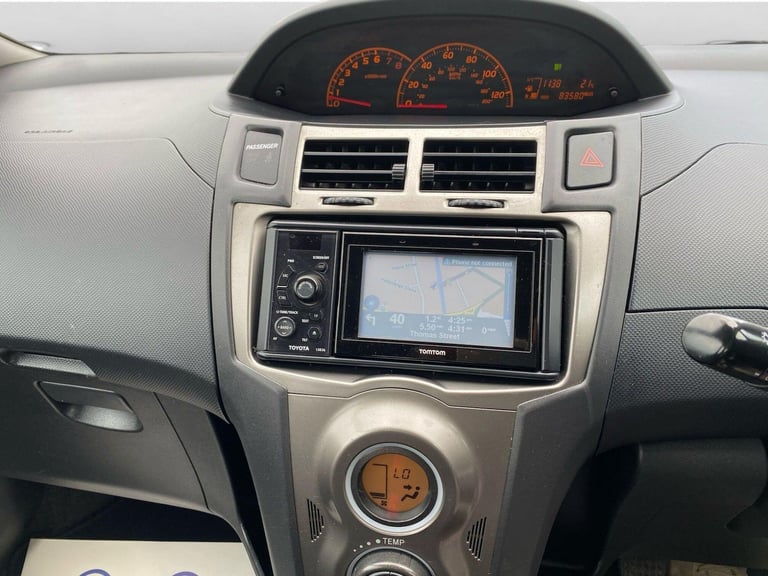 2011 Toyota Yaris 1.33 Dual VVT-i T Spirit Euro 5 (s/s) 5dr Petrol