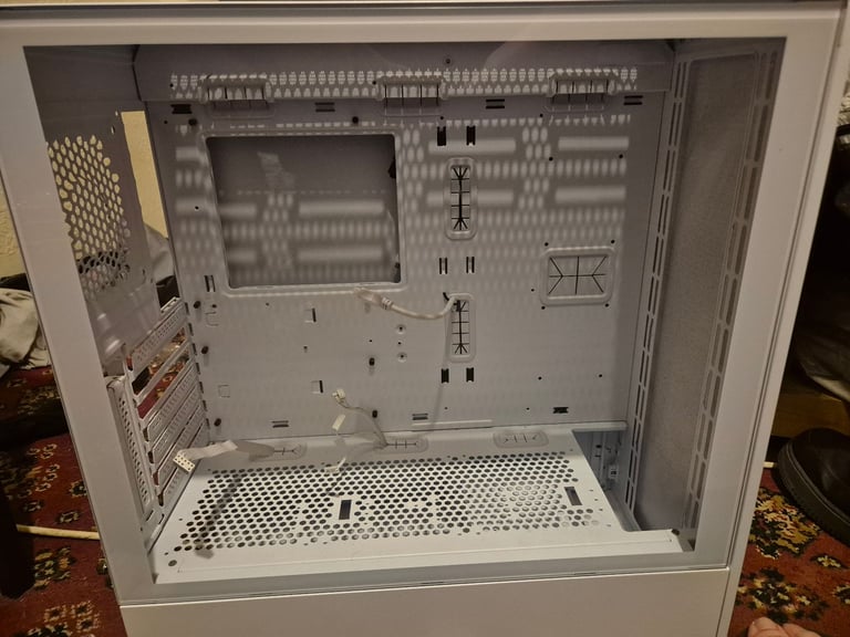 image for White atx pc case 