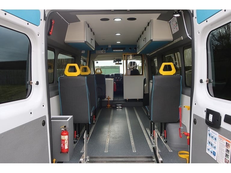 2024 Peugeot Boxer 2.2 BlueHDi 335 L3 H2 Professional Premium + Wheelchair Accessible Minibus  Mi...