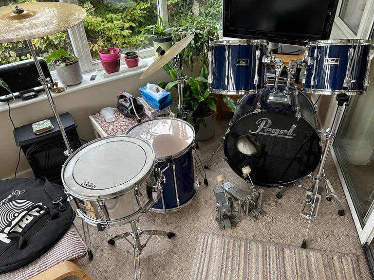 image for Pearl drum kit