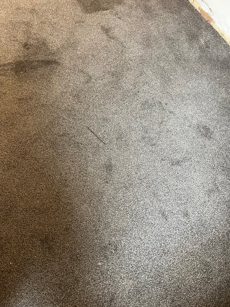 Grey carpet 7ft.by 4ft 