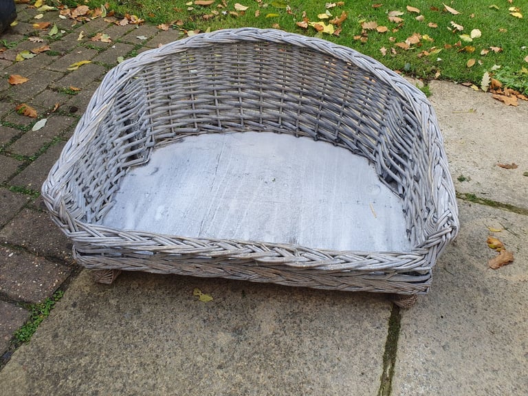 image for Wicker dog bed medium 