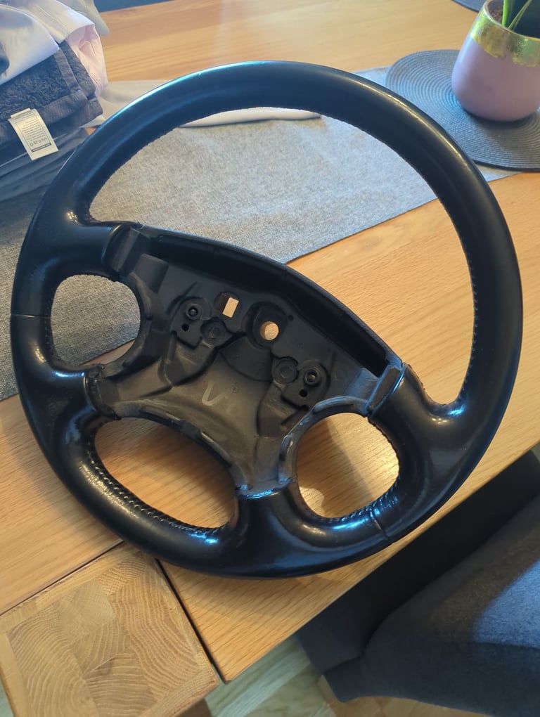 image for Peugeot 306 steering wheel 