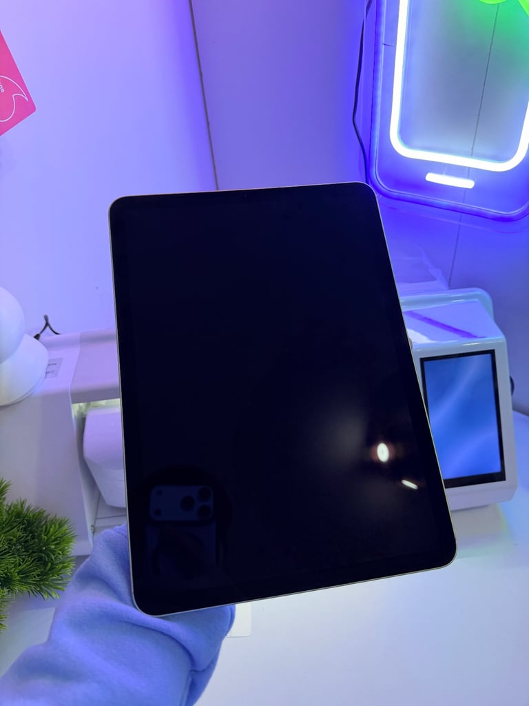 PRISTINE: Apple iPad Air 4th Gen, 64gb, Green, CELLULAR 