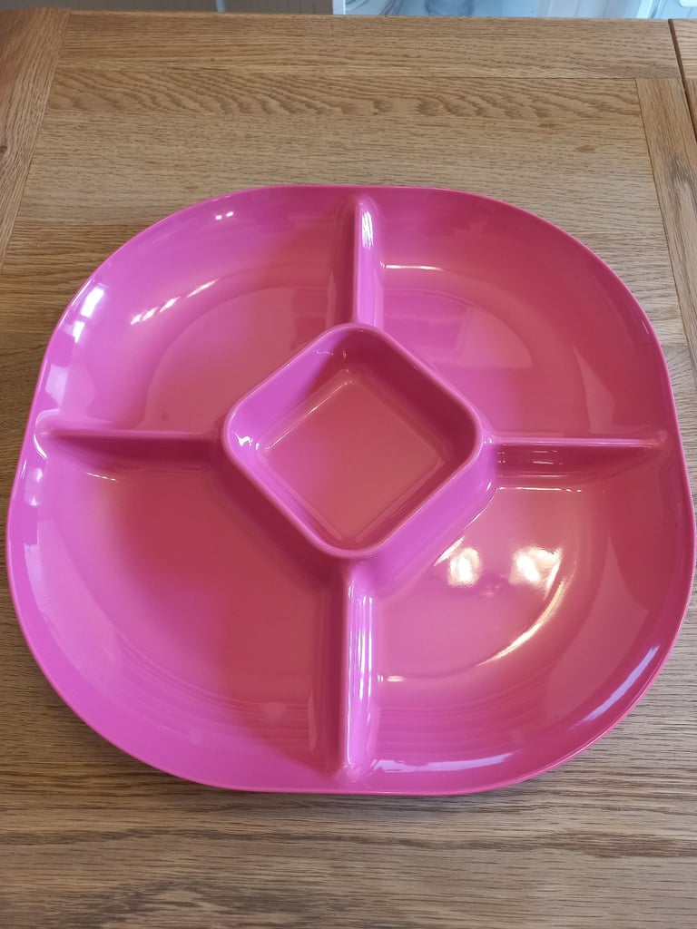 3 PINK PARTY/ SERVING PLATTERS