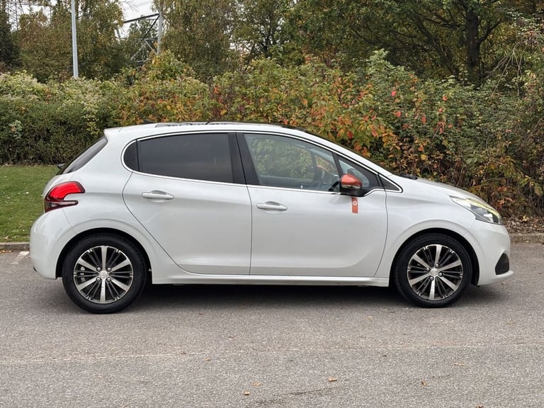 2016 Peugeot 208 1.6 BlueHDi Roland Garros Hatchback 5dr Diesel Manual Euro 6 (100 ps) Hatchback ...