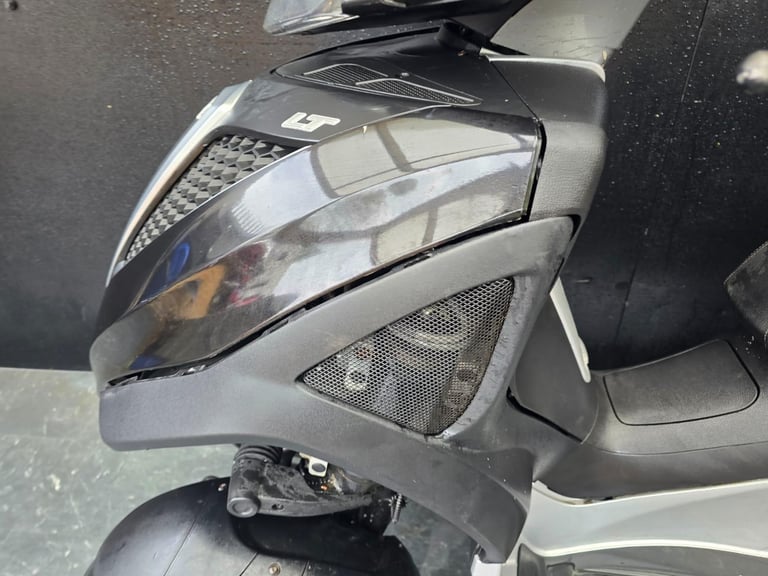 PIAGGIO MP3 300 YOURBAN LT PROJECT BIKE HPI CLEAR