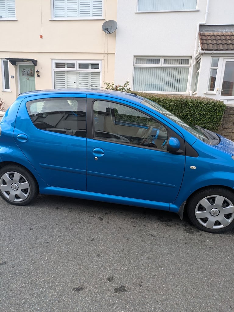 Toyota, AYGO, Hatchback, 2009, Semi-Auto, 998 (cc), 5 doors